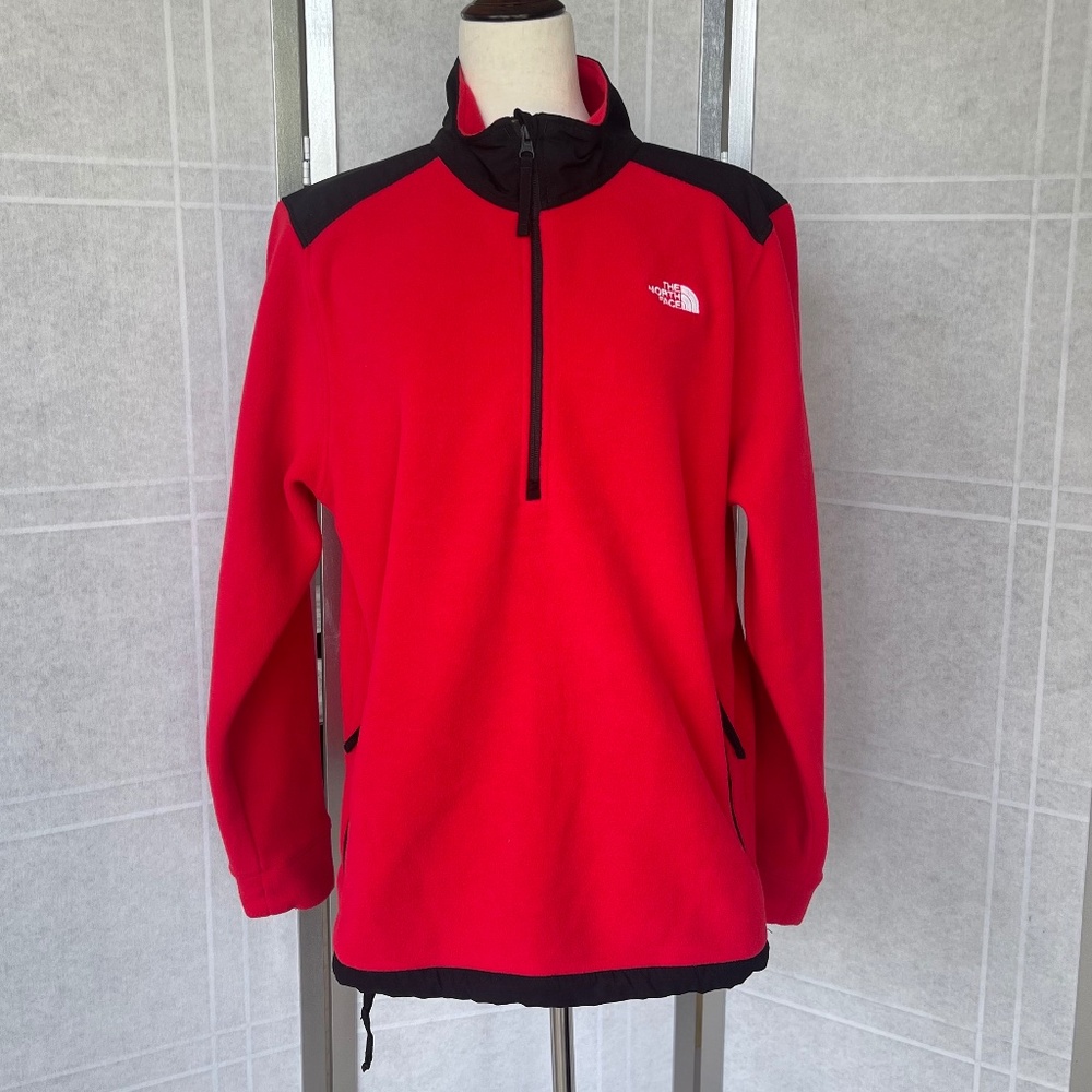 NWOT The North Face Red/Black 3/4 Zip Fleece Pullover sz M